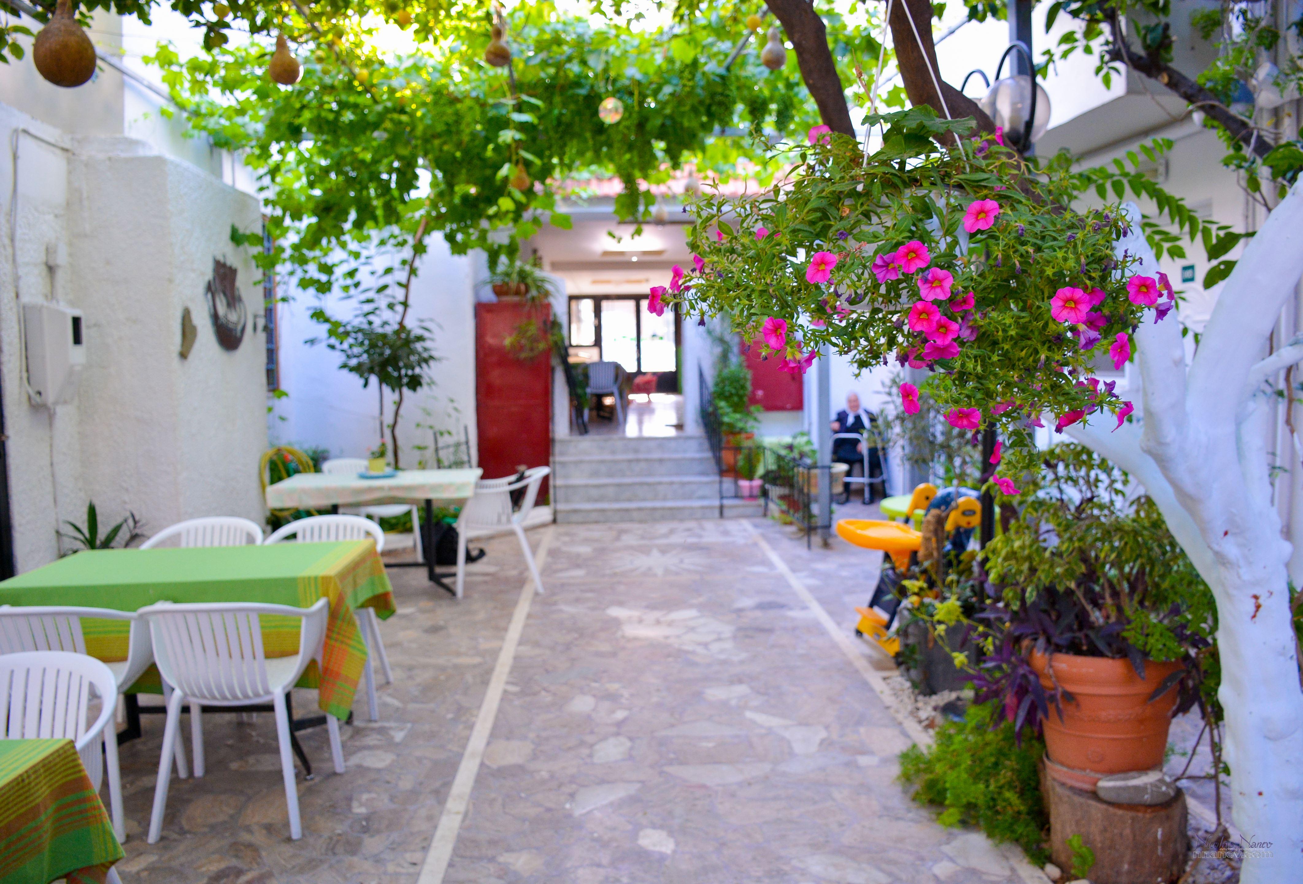 Lefka Hotel, & 2*
